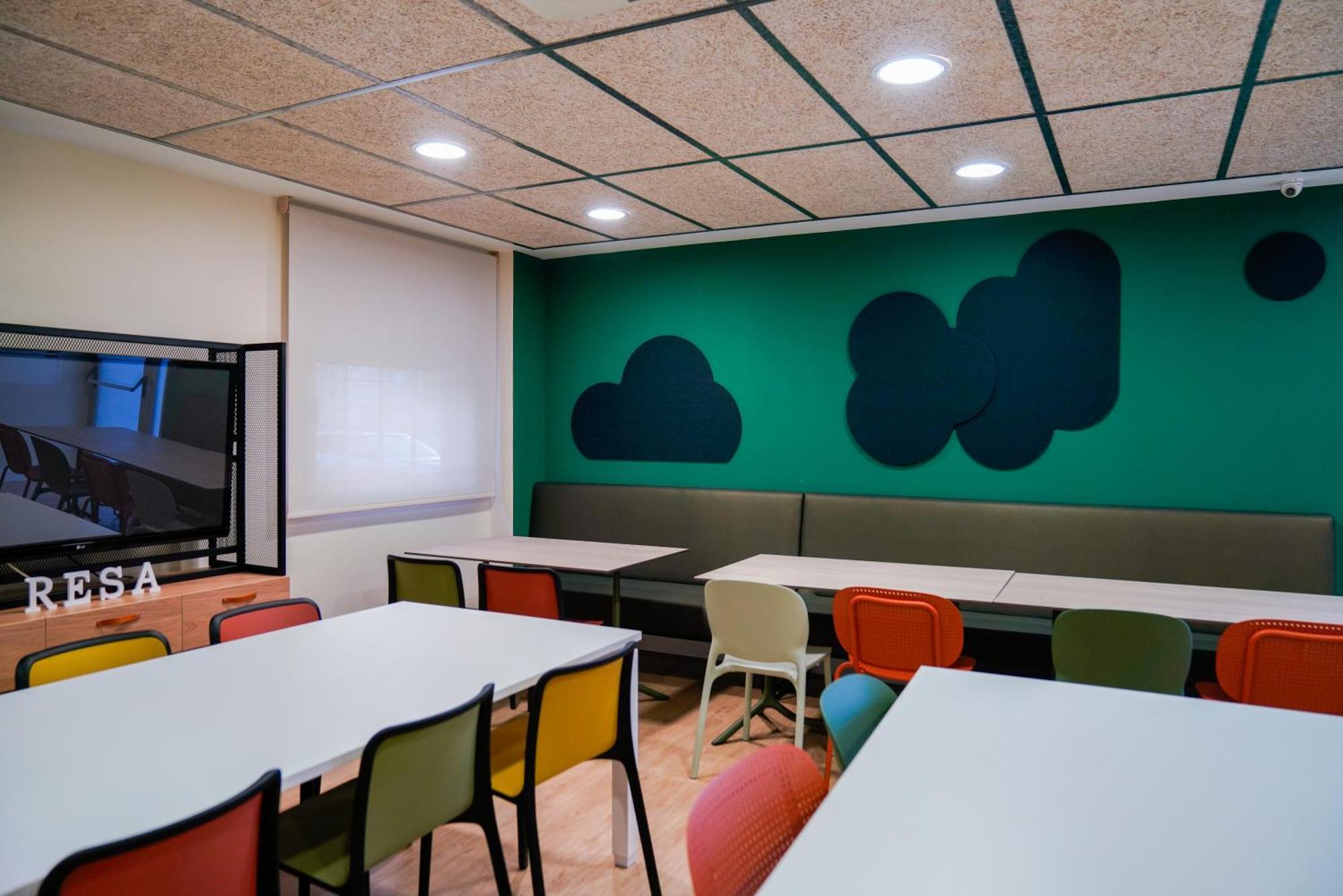Residencia Universitaria Resa Los Abedules Pamplona Eksteriør billede